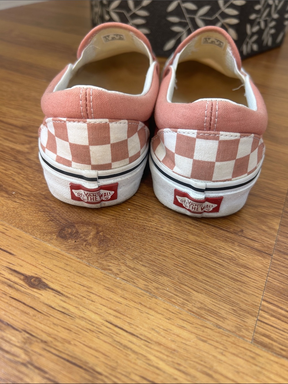 Vans Checkerboard Slip-On Sneakers - Pink/White - Size 8 - Picture 3 of 6